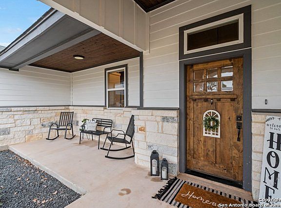 2nd image of 100 CIBOLO WAY