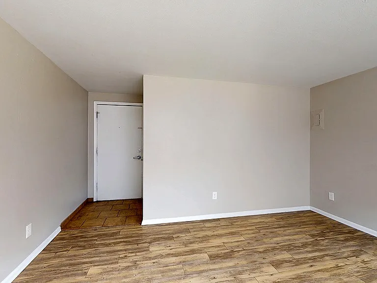 Carousel Apartments — Photo 21