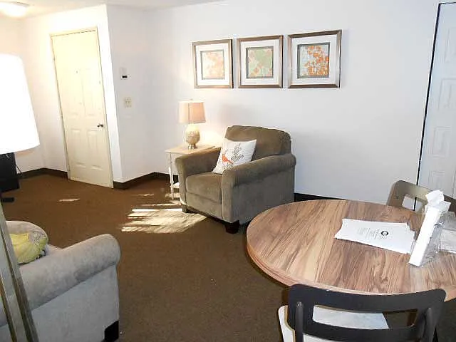 Sanborn Meadow Apartments — Photo 6