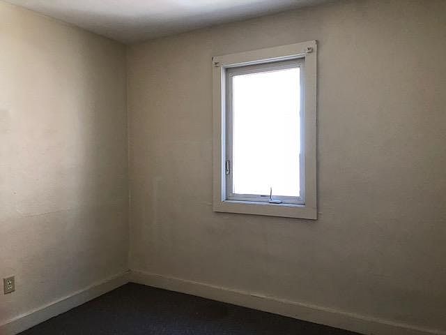 2nd image of 25 S Willard St APT 3