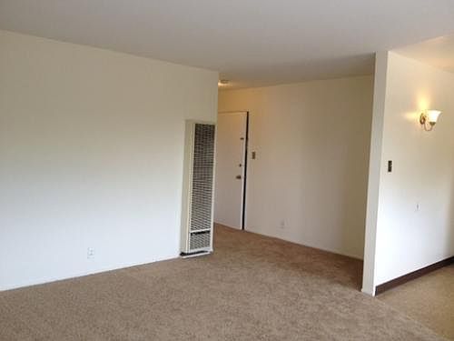 3rd image of 1301 La Playa St APT 1