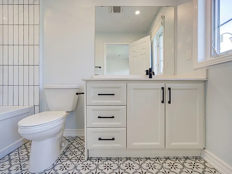 2365 Bur Oak Ave — Photo 21