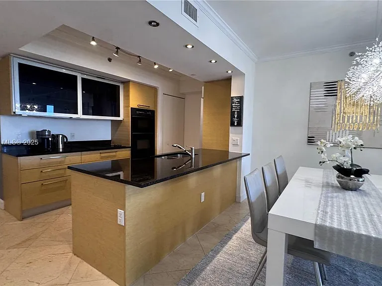 1830 S Ocean Dr #2204 — Photo 4