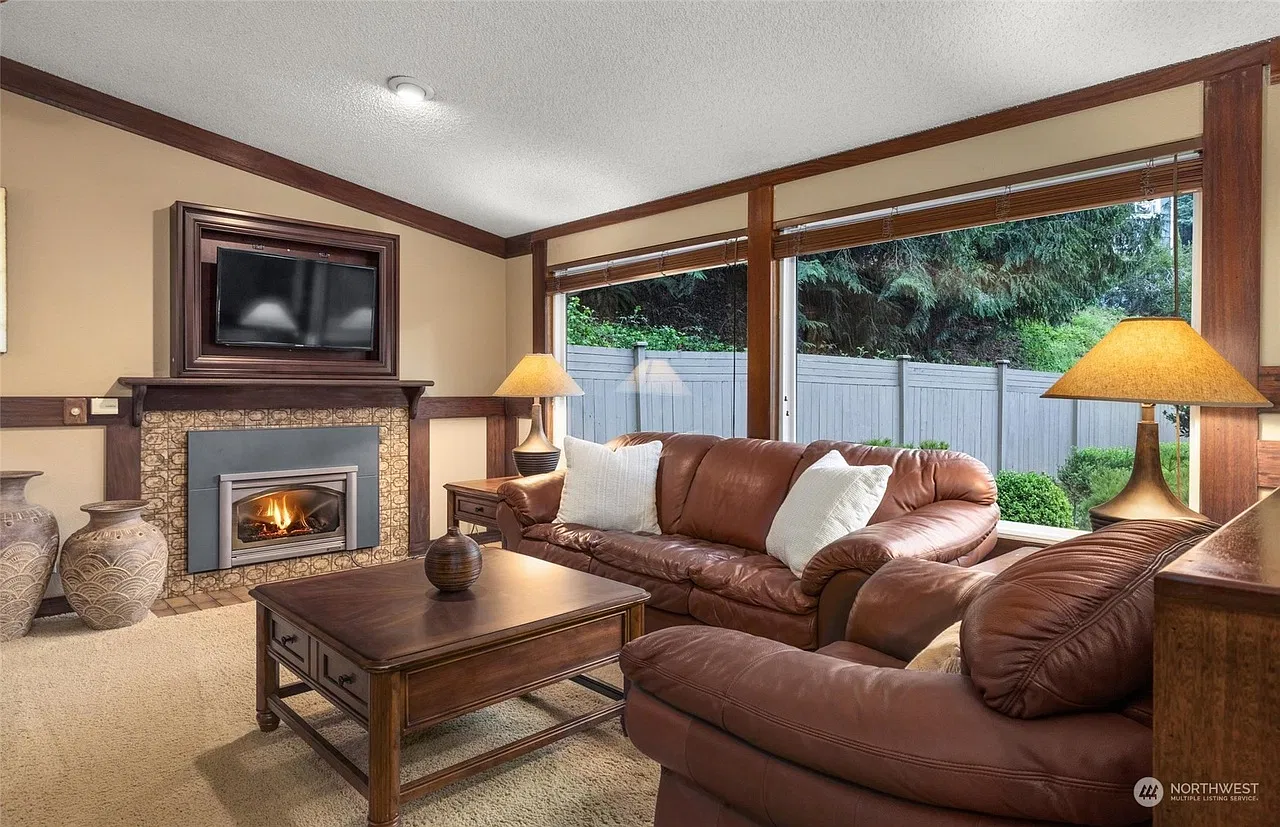 3 bed, 1449 sqft, $3,300 — Photo 3