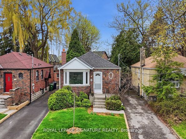 53 Juliet Cres, Toronto, ON M6M 1N5