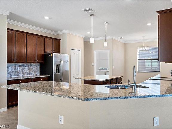 5th image of 3445 Murcia Ct