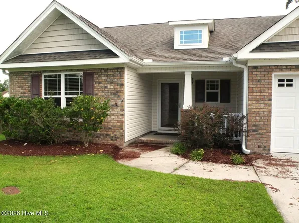 226 Kestrel Ct, New Bern, NC 28560