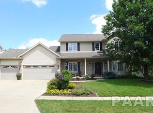 712 S Prairieview Dr, Dunlap, IL 61525