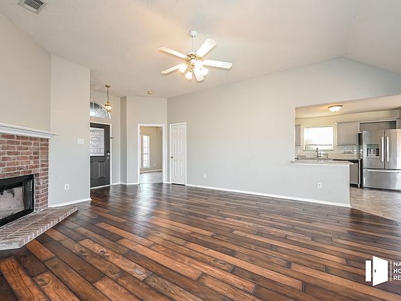 5th image of 309 Westwood Dr