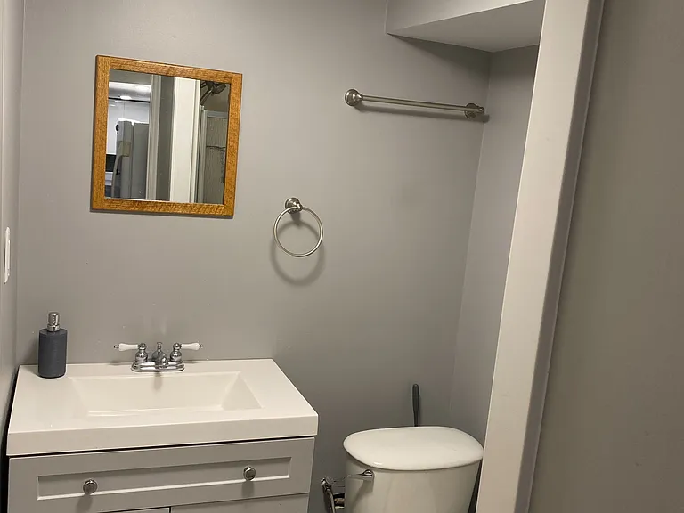 17 Gailong Ct #BASEMENT — Photo 8