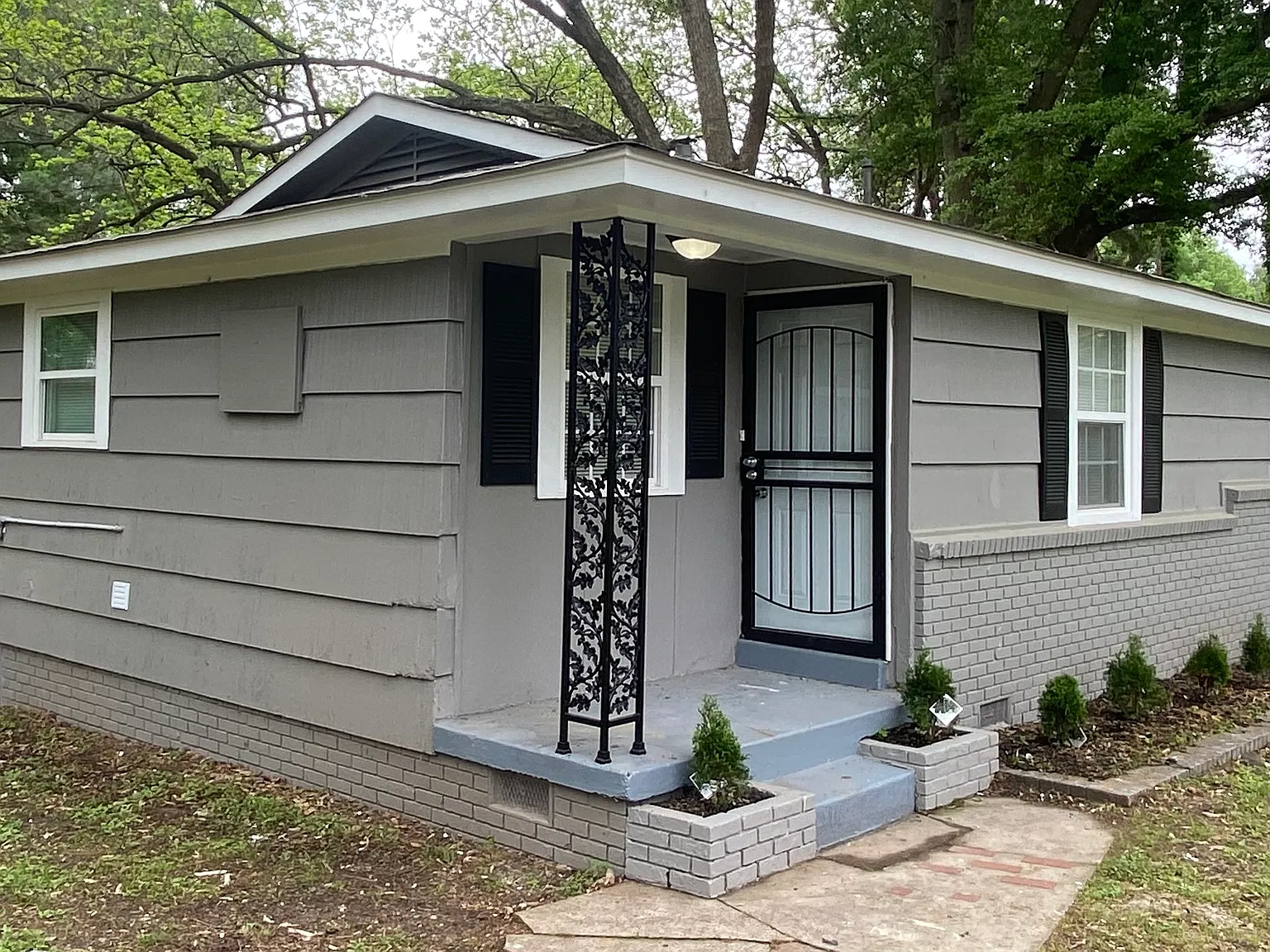Coming Soon! 3-Bedroom, 1-Bathroom Home — Photo 3