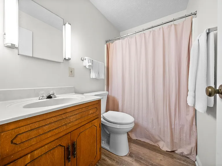 100 Laurel Cove Dr #16 — Photo 11