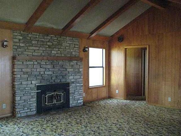 3rd image of 444 Pebble Dr