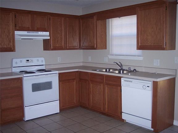 3rd image of 471B E Lake Francis Dr