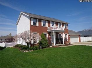 413 Donald Dr SW, New Philadelphia, OH 44663