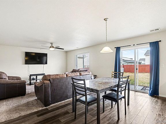 4th image of 47373 Lily Avenue