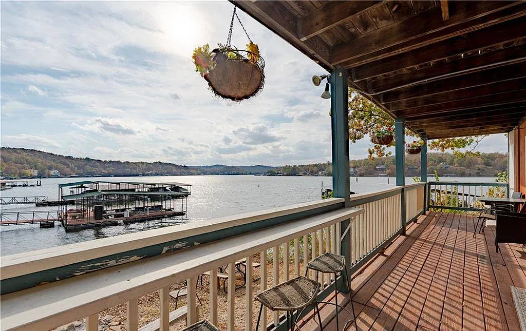 80 Wilson Resort Dr — Photo 1