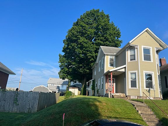 3rd image of 119 Fox Ave