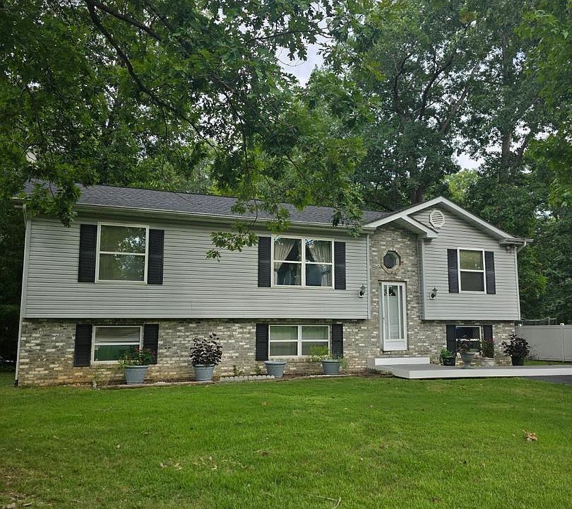 1st image of 12120 Long Wolf Ln