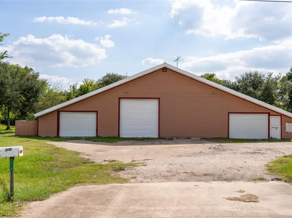 3245 W Highway 6, Alvin, TX 77511