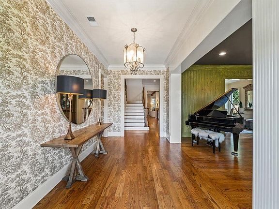 2nd image of 9174 Chestwick Dr