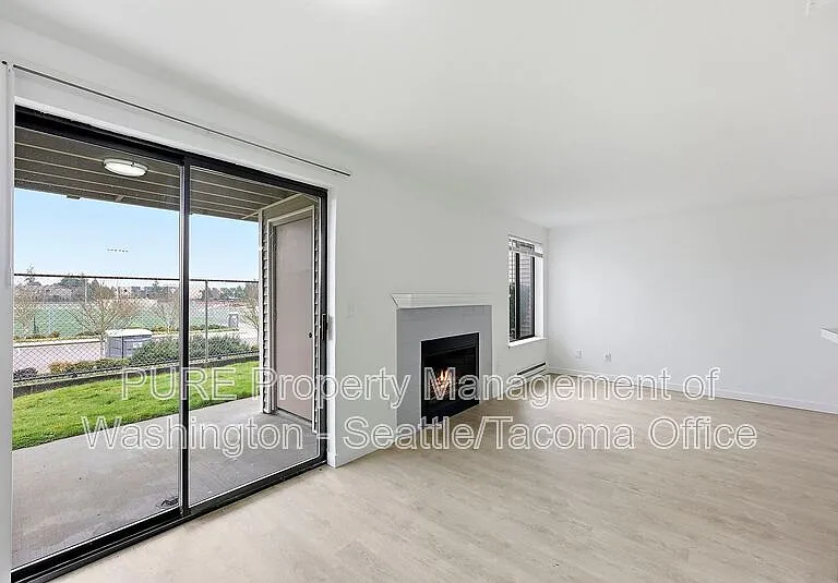 6601 S 8th St — Photo 145