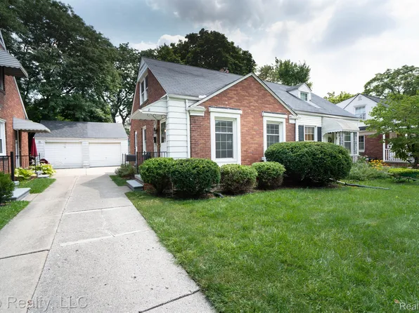 8 Carlton Ln, Dearborn, MI 48120