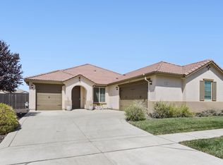 1816 Knights Ferry Dr, Plumas Lake, CA 95961