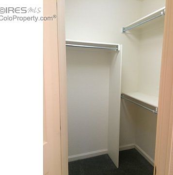 4th image of 4064 Plum Creek Dr