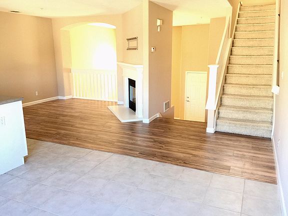 3rd image of 3164 Vinifera Dr