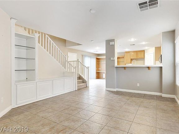 3rd image of 4940 Volcanic Rock Ln
