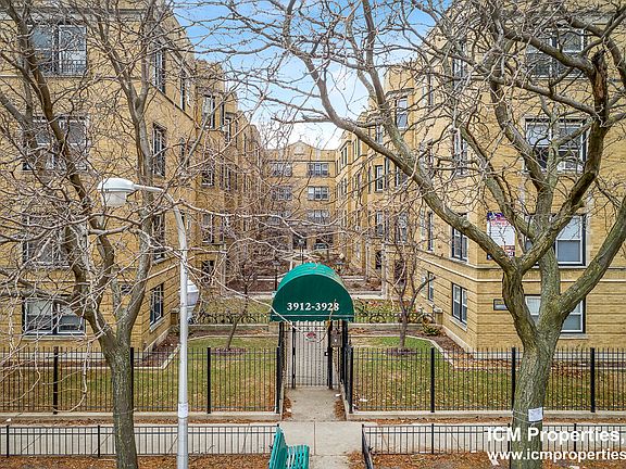 4th image of 3910 N Pine Grove Ave #1