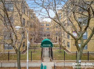 3908 N Pine Grove Ave #22, Chicago, IL 60613