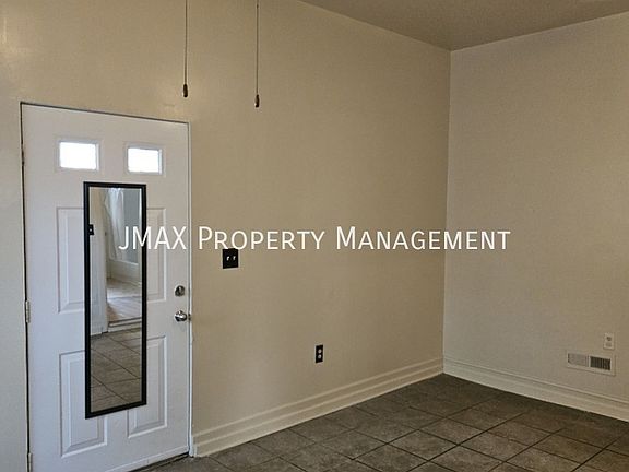 4th image of 1103 Hanover Ave NW #1