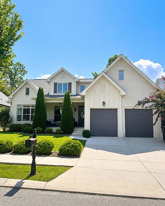 1st image of 555 Alston Dr