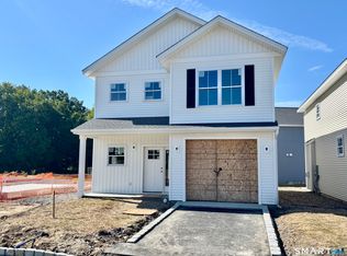 16 Fieldstone Ct #16, Bethel, CT 06801