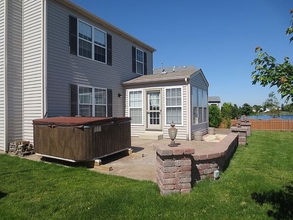 4th image of 7412 Kenicott Ln