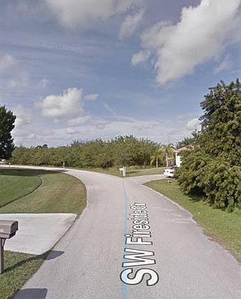 4th image of 4485 SW Fireside Cir