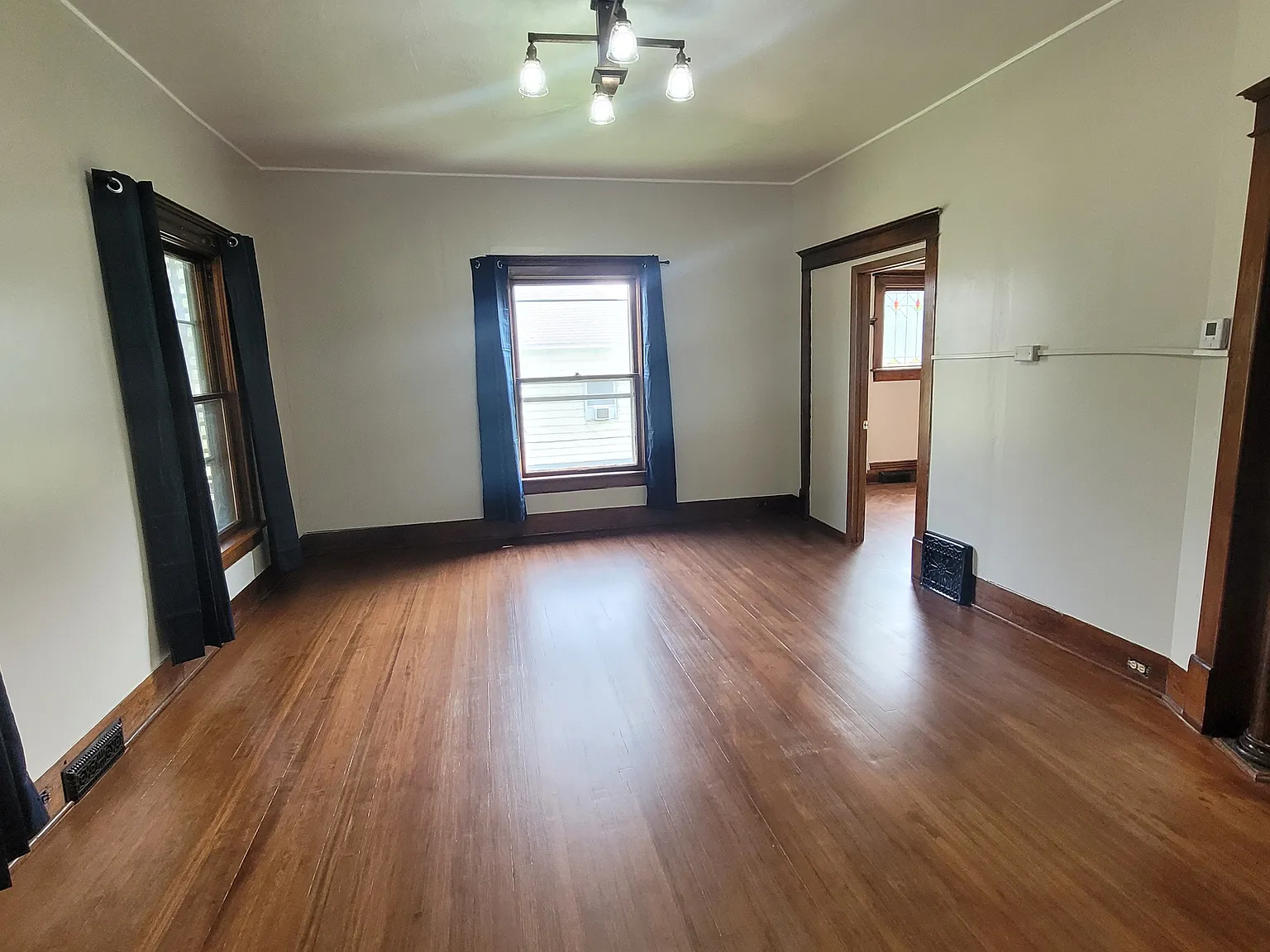 4 bed, 2.5 bath, 1790 sqft, $1,300 — Photo 3