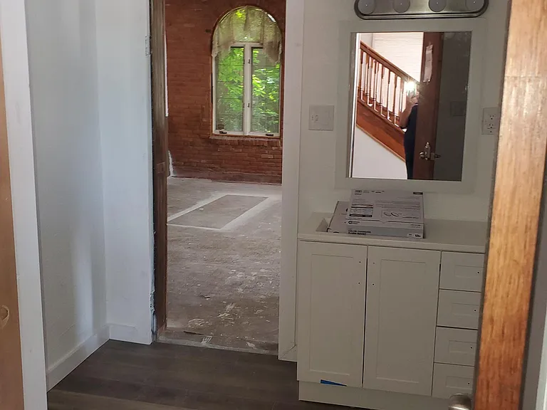 203 W Main St — Photo 10