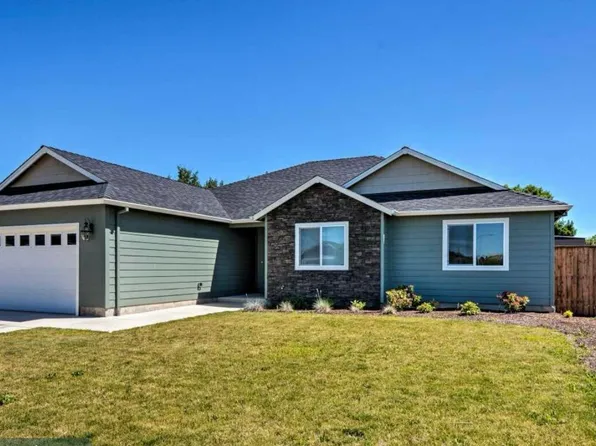 3232 Ford Dr, Medford, OR 97504