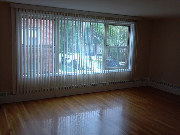 5th image of 2239 W Farwell Ave APT 2A
