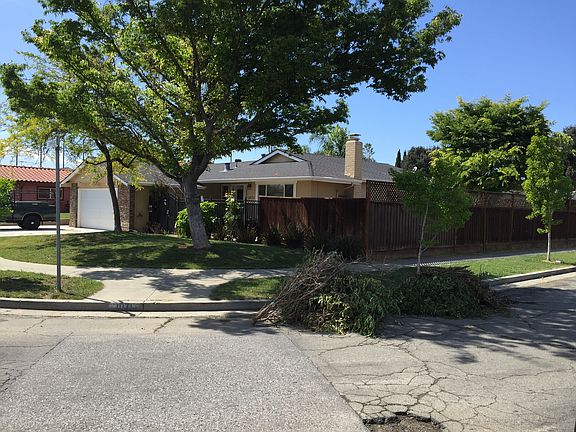 2nd image of 1071 Summerfield Dr