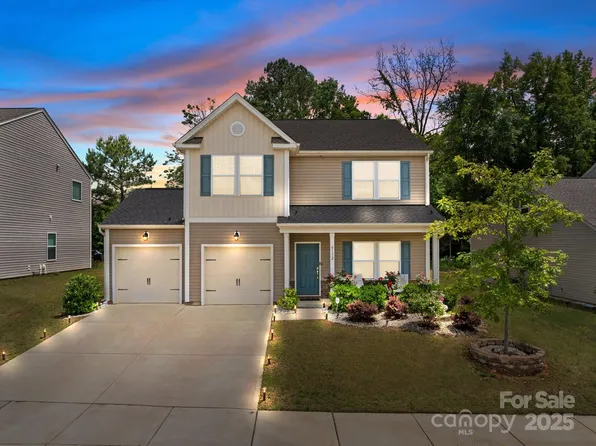 9132 Colwick Hill Ln, Charlotte, NC 28215