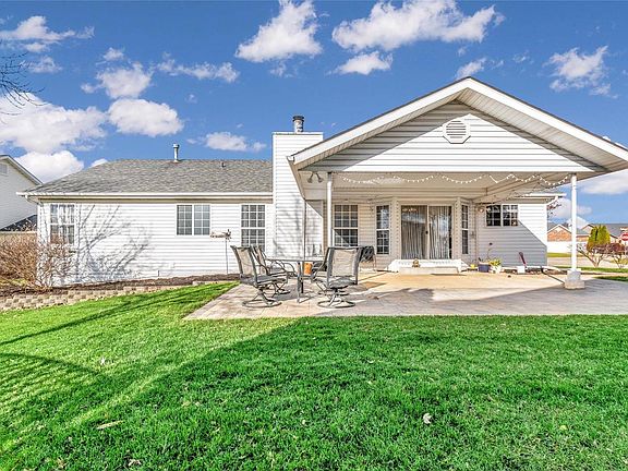 4th image of 612 Eaglewood Trail Dr