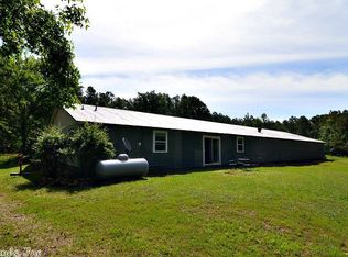 300 Raspberry Ln, Mena, AR 71953