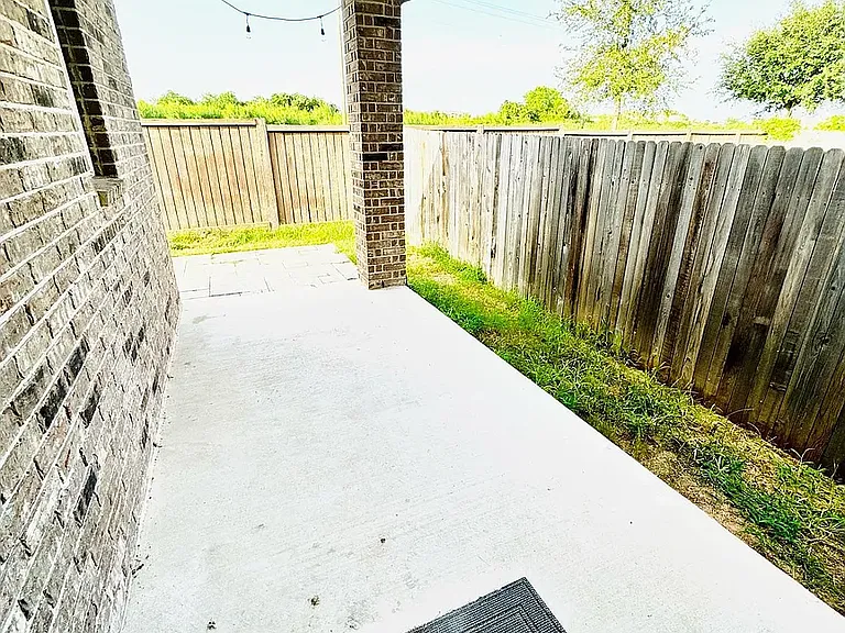 304 Lemon Light Ln — Photo 25