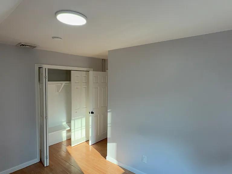 80 Collins St #3 — Photo 6