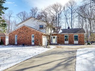3969 E Ash Ln, Orange, OH 44022