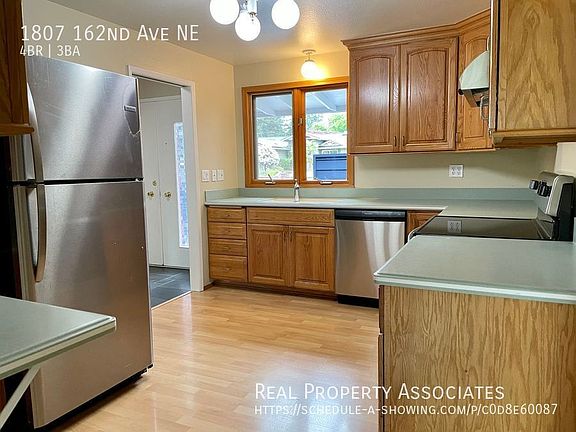 4th image of 1807 162nd Ave NE